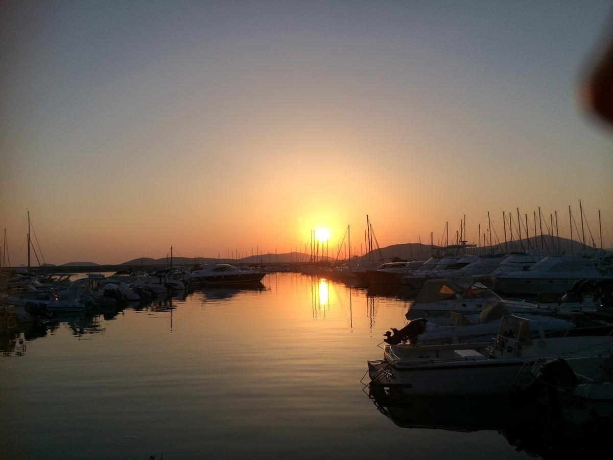 Hotel In The World Alghero Esterno foto